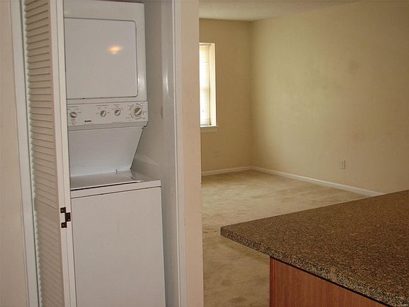 4th image of 1380 Willow Brook Cove Ct #90