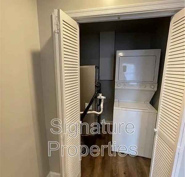 631 Quincy St #G — Photo 3