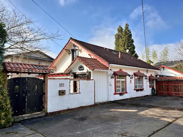 2260 SW 3rd St, Corvallis, OR 97333