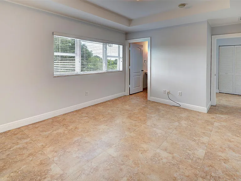 1508 SW 4th Ave — Photo 22