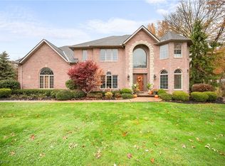 28320 W Preston Pl, Westlake, OH 44145