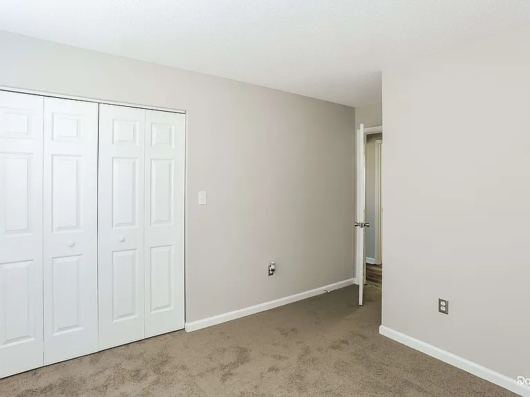 1018 Lauren Glen Dr — Photo 11