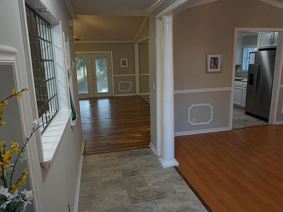 5th image of 2172 Forest Gate Dr W