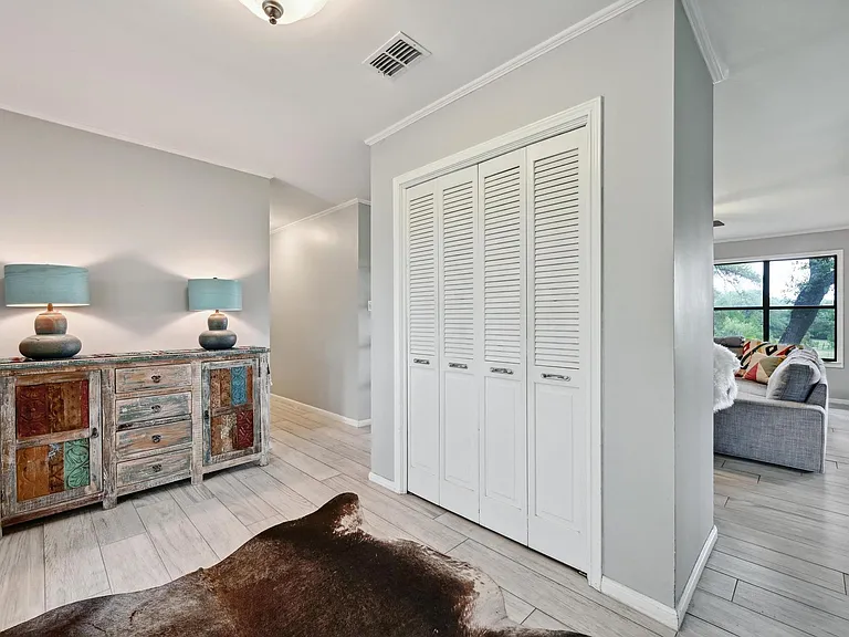 9209 Rock Way Dr — Photo 7