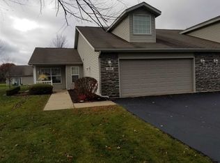 460 Mill Ridge Dr, Byron, IL 61010