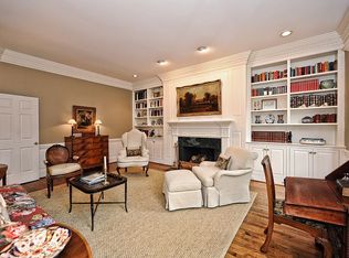 718 Hungerford Pl, Charlotte, NC 28207