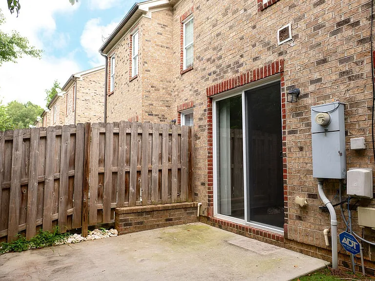 4988 Wyngate Village Dr — Photo 40