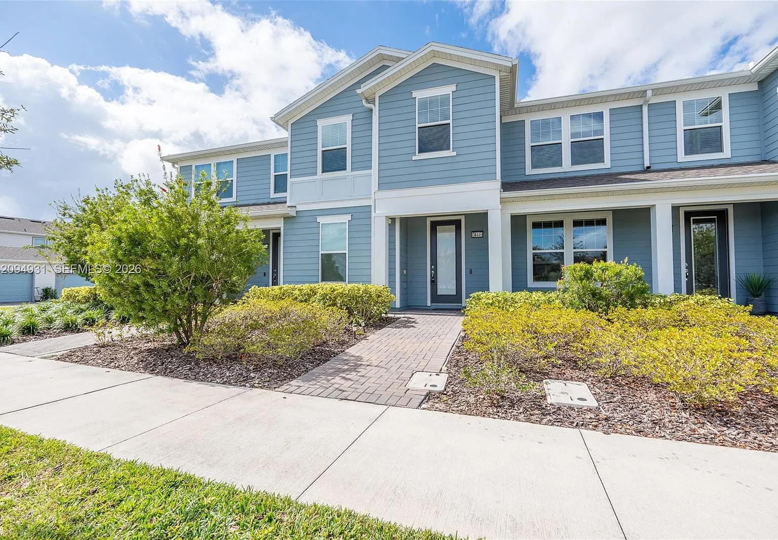 4 bed, 3.0 bath, $2,950 — Photo 2