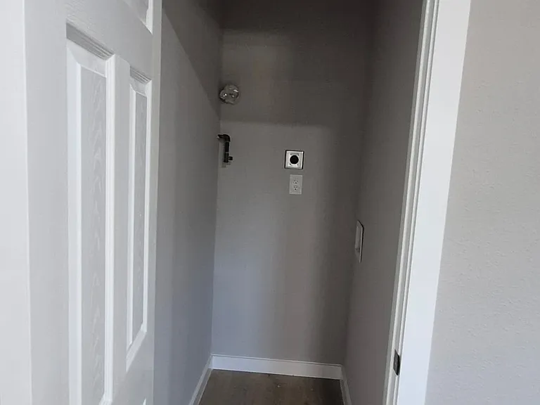 7909 Ford St #3 — Photo 8