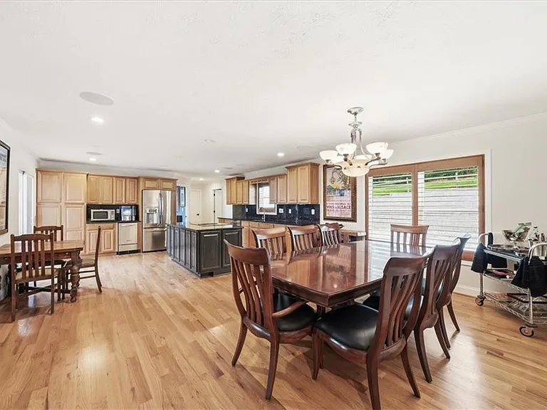 6340 Reives Rd — Photo 12