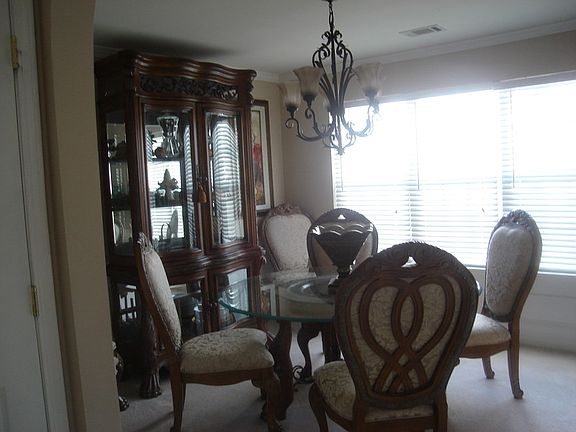 4th image of 3204 Ashwood Grove Park