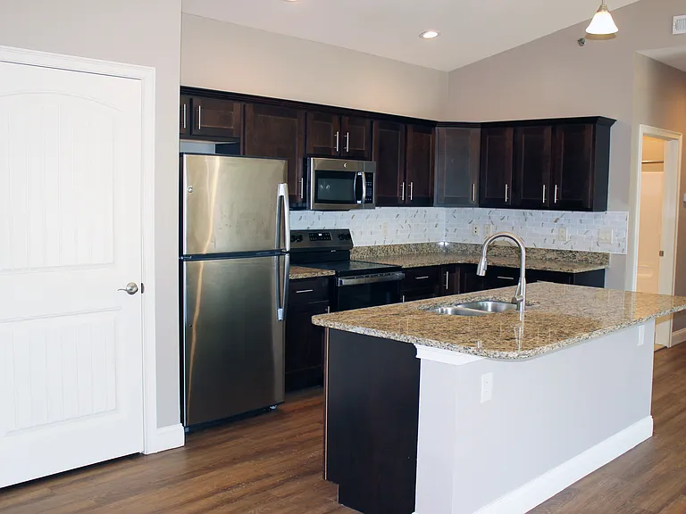 Mill Hollow Apartments — Photo 12