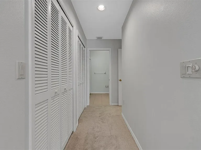 4044 Penshurst Park — Photo 41