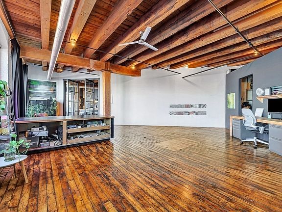 5th image of 249 A St APT 26