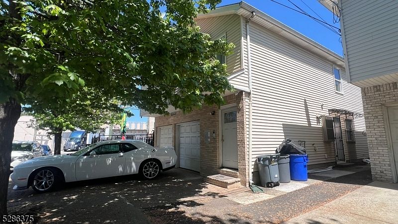 1st image of 2-4 Vincent St #2