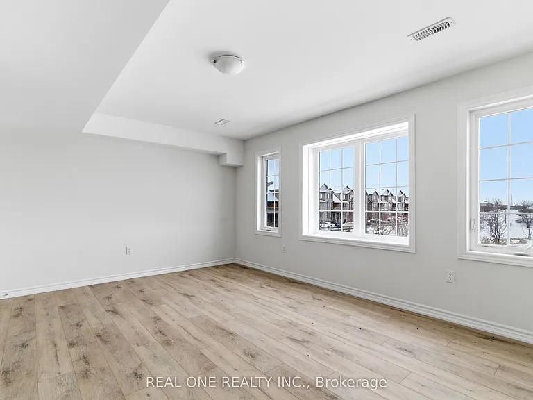 85 Mullin Dr #31A — Photo 7