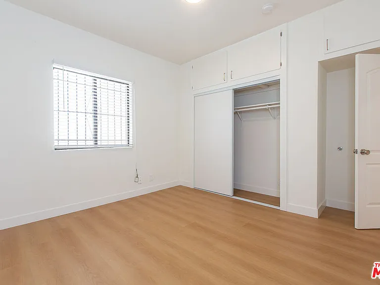 1443 N Mariposa Ave — Photo 12