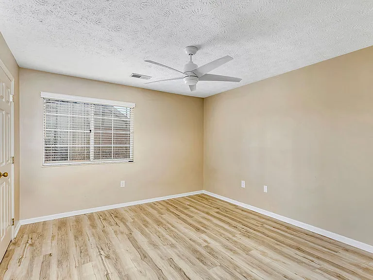 830 Carrington Pl #102 — Photo 13