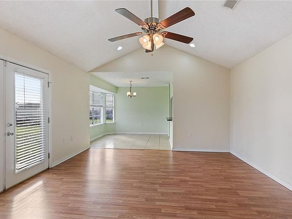 3rd image of 2701 Bayou Teche Dr