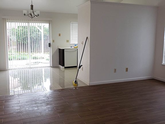 5th image of 2307 Diamond Oaks St