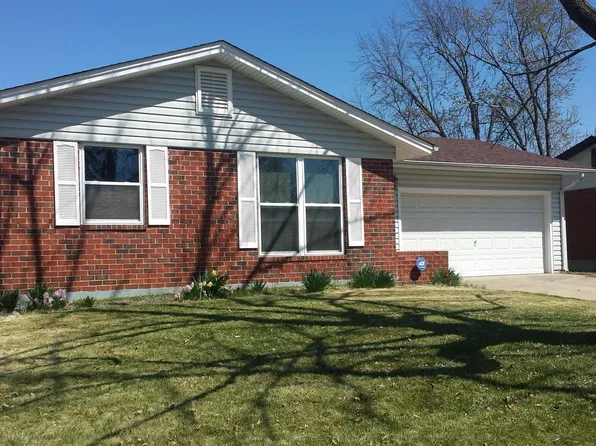 3214 Catesby Ln, Saint Charles, MO 63301