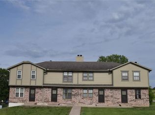 200 NE Cedar Ct, Blue Springs, MO 64014