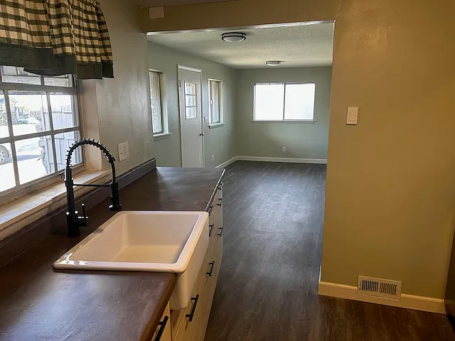 16 Georgetown Dr #A — Photo 3