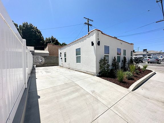3rd image of 1219 Beech Ave