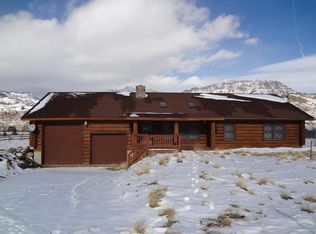 29 Park Dr, Cody, WY 82414
