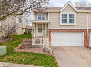 3 Shire Ct, Bloomington, IL 61701