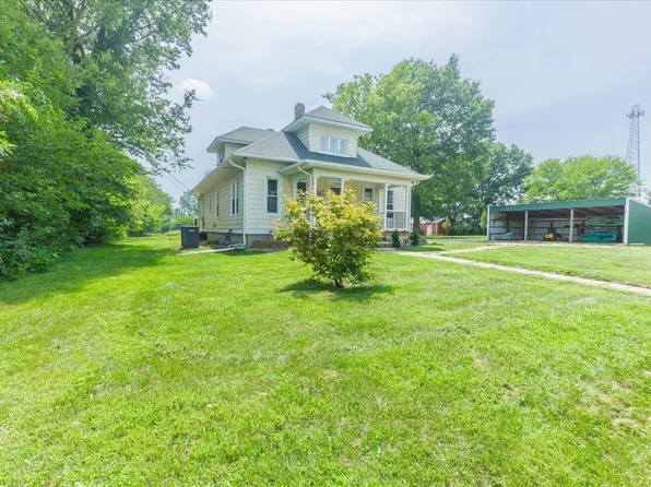 229 S Madison St, Wellsville, MO 63384