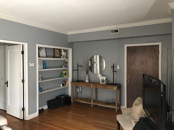 3rd image of 5347 N College Ave APT 204