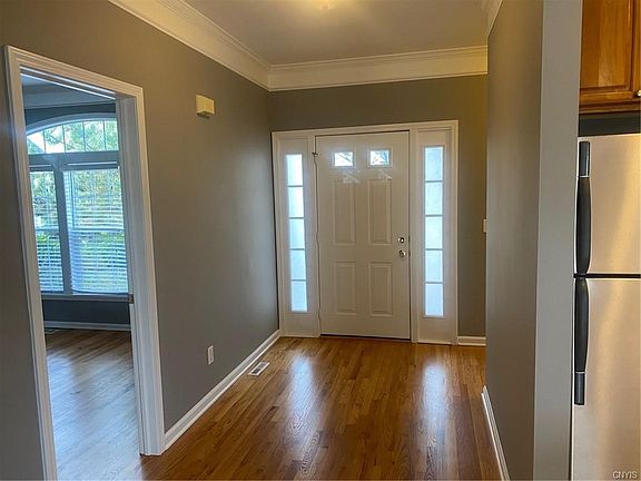 4th image of 5212 Hook Cir