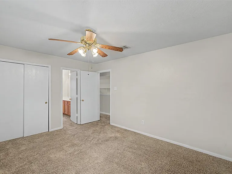 1111 Auburn View Ln — Photo 24