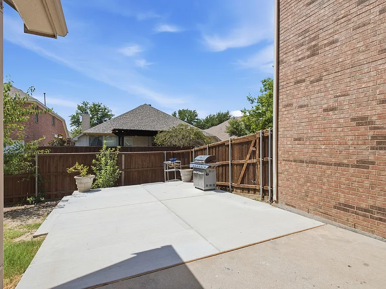 9309 Stonewood Dr — Photo 49