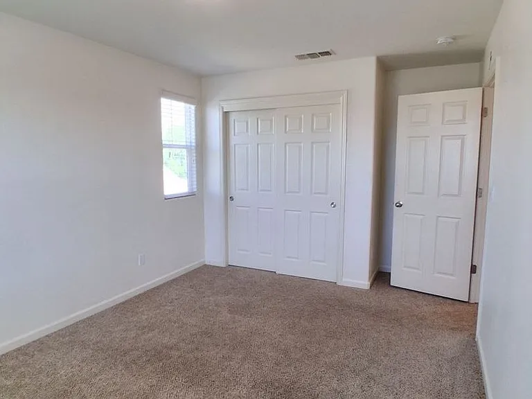 3813 Griffith Ave — Photo 10