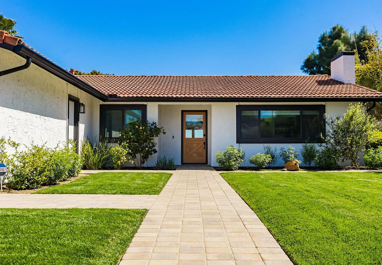 7776 Madrilena Way — Photo 3