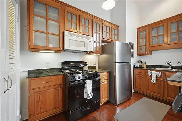1306 Octavia St #REAR — Photo 10