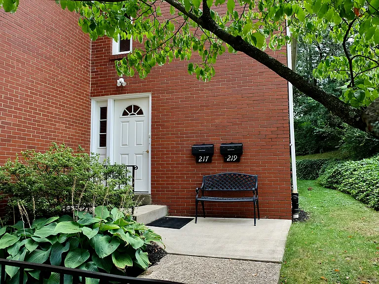 219 McCully St #219 — Photo 2