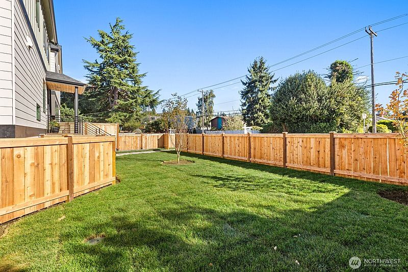 3rd image of 3314 W Dravus Street