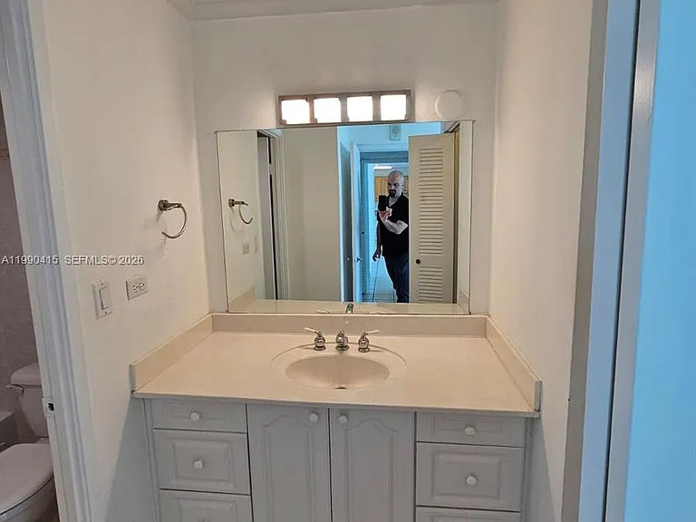 7135 Collins Ave #1821 — Photo 16