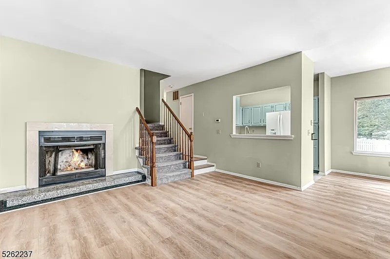 Building Photo - 78 Academy Ct