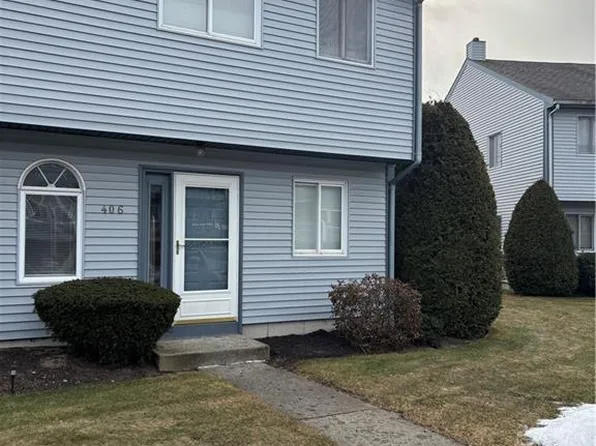 511 Child St APT 406, Warren, RI 02885