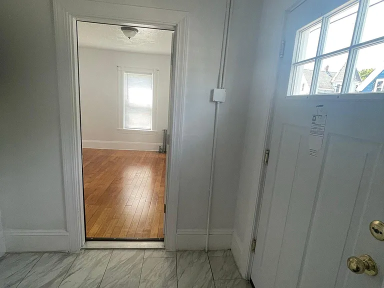 92 Myrtle St #1 — Photo 7