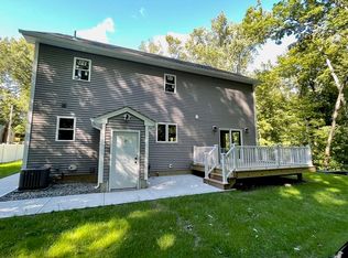 43 Lower Mass Ave, West Springfield, MA 01089