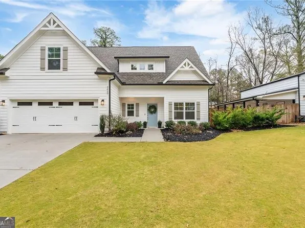 2420 Wanda Woods Rd, Cumming, GA 30041