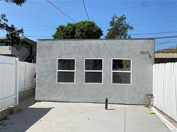 5th image of 1027 N Martel Ave