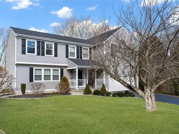 105 Weathervane Rd, South Kingstown, RI 02879