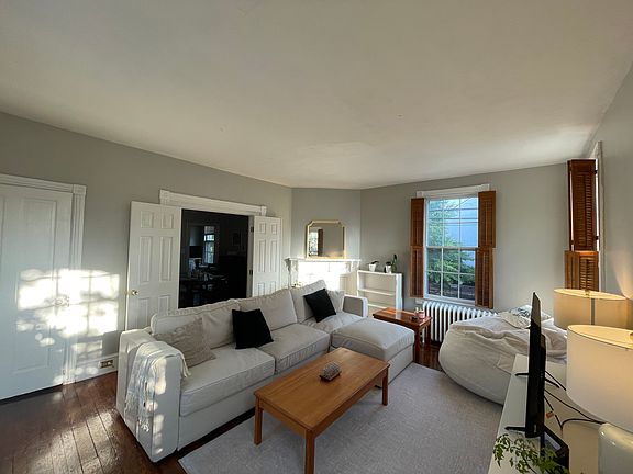 LR with lockable French doors for privacy. Walk-in closet on left