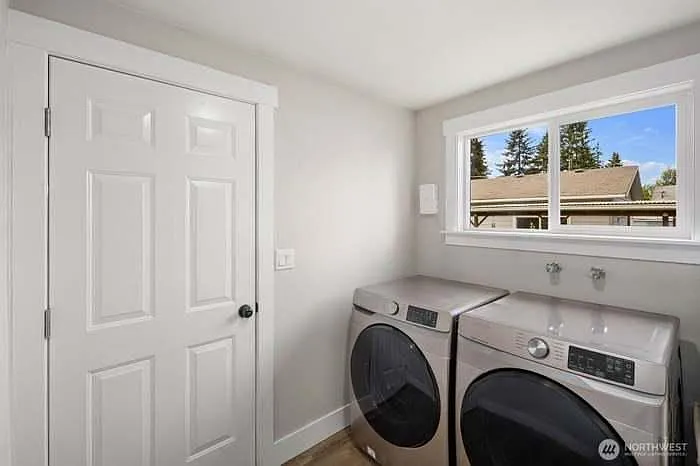 6106 Commercial Ave — Photo 16